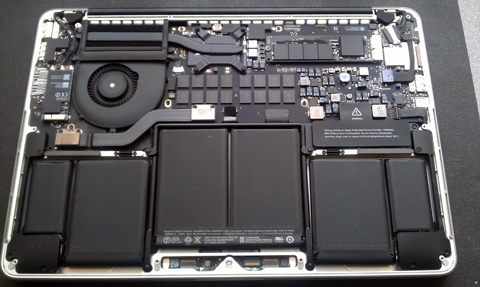 macbook pro with a new battery after the old battery had been replaced